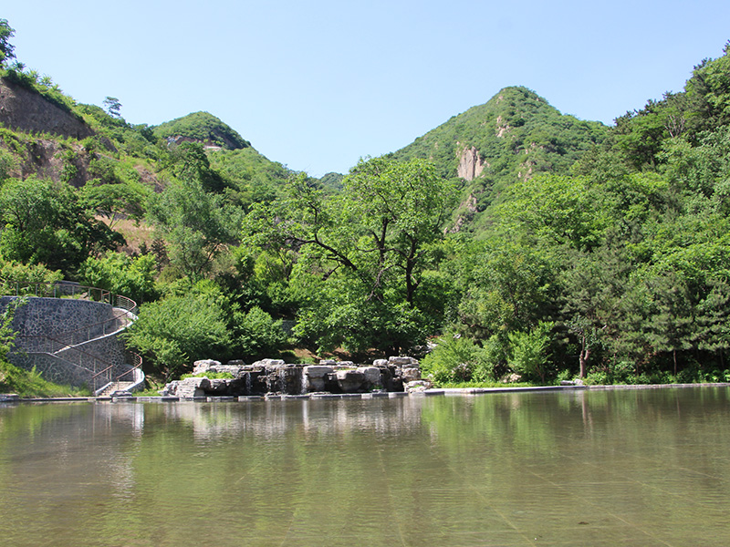 北京九公山陵园价格多少钱？公共交通可以直达吗？