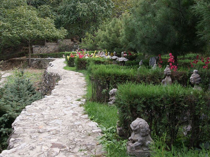北京怀柔九公山墓地好不好