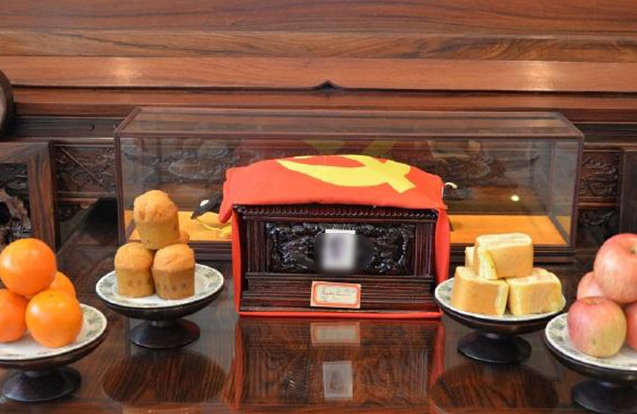 传统家庭灵堂布置需要准备哪些物品？